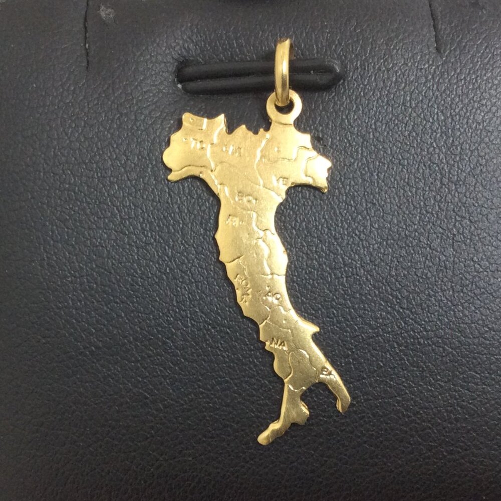 18k Solid Real Yellow Gold Map Of Italy Charm pendant 2.20gr